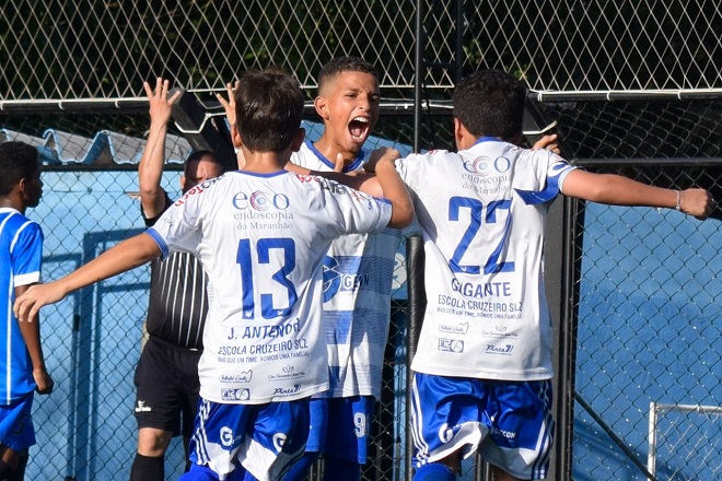 Foto Cruzeiro: Paulo de Tarso Jr./AP Assessoria