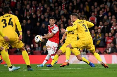 Com dois gols, Martinelli brilha em goleada do Arsenal na Liga Europa