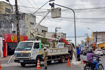 Ampliado trabalho de asfaltamento, drenagem e sinalização no Cohatrac