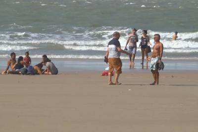 Semana Mares Limpos mobiliza país com mutirões de limpeza de praia, rios e parques