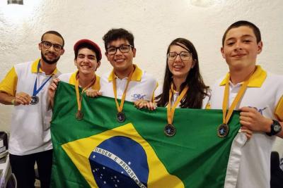 Brasil conquista primeiro lugar em olimpíada de astronomia