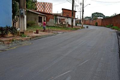 asfalto em avenida