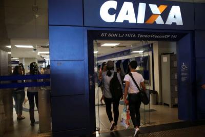 Caixa abre 770 agências hoje até às 12h