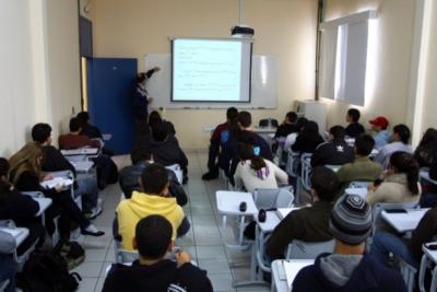 alunos em sala de aula