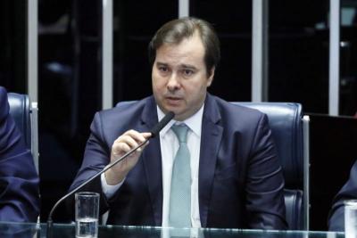 Presidente da Câmara, Rodrigo Maia, testa positivo para Covid-19