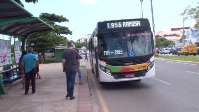 Projeto obriga empresas a fornecerem álcool em gel nos ônibus