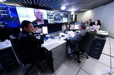 reunião por videoconferência