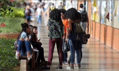 Revogada portaria que acabava com cotas para negros e índios