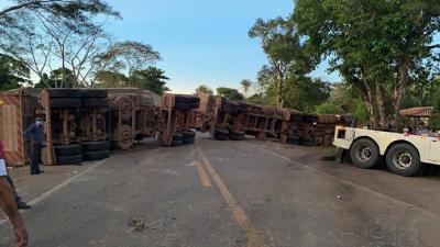 Acidente interdita por mais de 7 horas trecho da BR-135 no MA