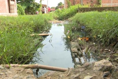 Pavimentação é motivo de reclamação no bairro Vila Embratel