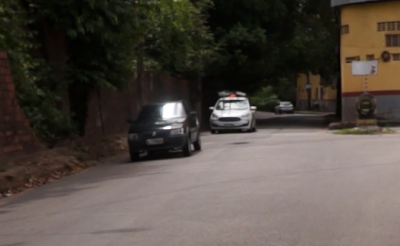 Bueiro aberto no bairro Alto do Calhau prejudica os moradores