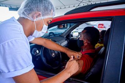 Covid: governo realiza mutirão da 2ª dose no bairro Cidade Olímpica