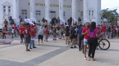 Manifestantes realizam ato contra Jair Bolsonaro em São Luís