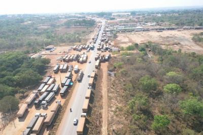 Caminhoneiros realizam ato na BR-230 no sul do Maranhão