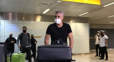  Hernán Crespo chega ao Brasil para comandar o São Paulo