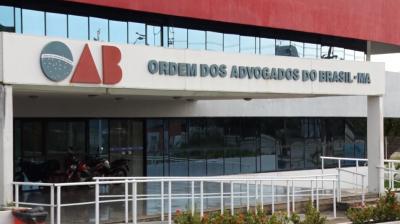 Suspensão do exame da OAB preocupa recém-formados