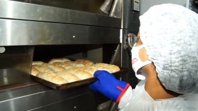 Dia do Padeiro: profissional responsável pelo pão de cada dia