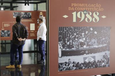 Exposição no Senado homenageia os 200 anos da Independência do Brasil