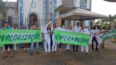 Enfermeiros de Itapecuru Mirim fazem protesto em prol da PL 2564