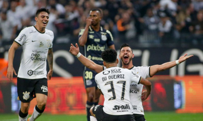 Corinthians atropela Santos e abre boa vantagem na Copa do Brasil