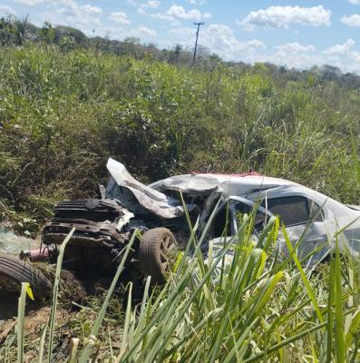 Duas pessoas morrem em colisão na BR-135 em Santa Rita