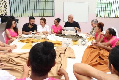 Marrom, O Musical: equipe visita presídio para iniciar produção do figurino