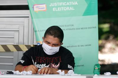 Quem não votou tem 60 dias para justificar a ausência