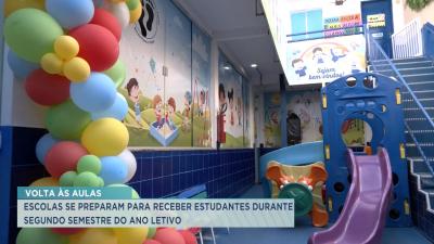 Volta às aulas: escolas se preparam para receber estudantes