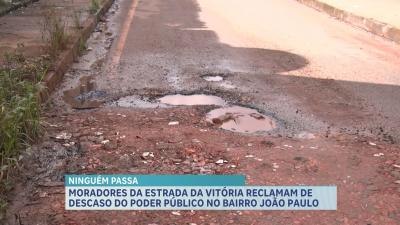 Buracos e lixo são motivos de reclamação no bairro João Paulo, em São Luís