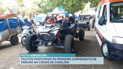 Pilotos participam do 1° Enduro na cidade de Carolina