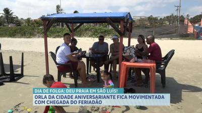 Ludovicenses aproveitam as praias durante o fim de semana com feriado em São Luís