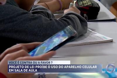 Projeto de lei proíbe o uso do aparelho celular em sala de aula 