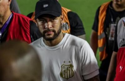 ‘O príncipe está de volta’, Santos anuncia oficialmente retorno de Neymar após 12 anos