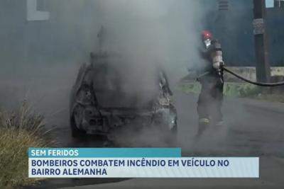 Carro pega fogo após pane elétrica no bairro Alemanha, em São Luís