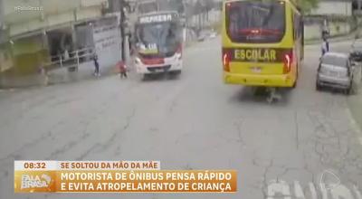 Motorista de ônibus pensa rápido e evita atropelamento de criança em SP