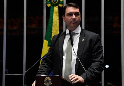Bolsonaro escolhe Flávio para concorrer à Presidência em 2026