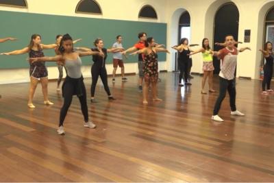 Sancionada a lei que regulamenta o ofício de profissional da dança