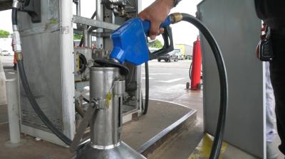 Operação pré-carnaval fiscaliza postos de combustíveis na BR-135 em São Luís