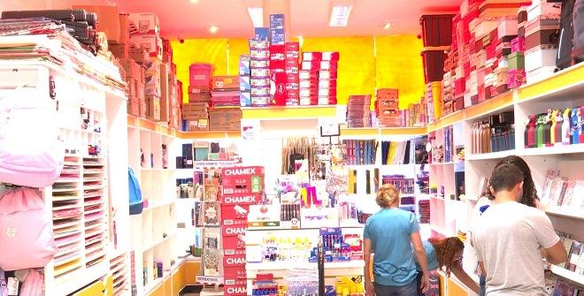 Volta às aulas 2026: saiba como se organizar para a compra do material escolar